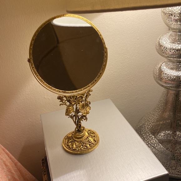 MATSON Wall Decor Vintage Matson Filigree Floral Swivel Vanity Pedestal Mirror 24k Gold